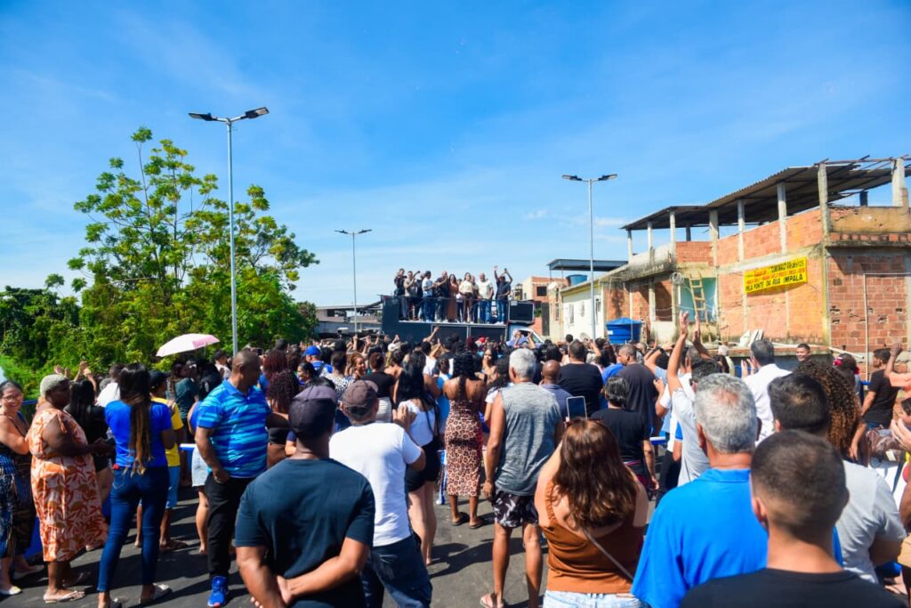 Prefeita Mariana Canella inaugura ponte que liga a Rua Impala ao Jardim Brasil no Lote XV
