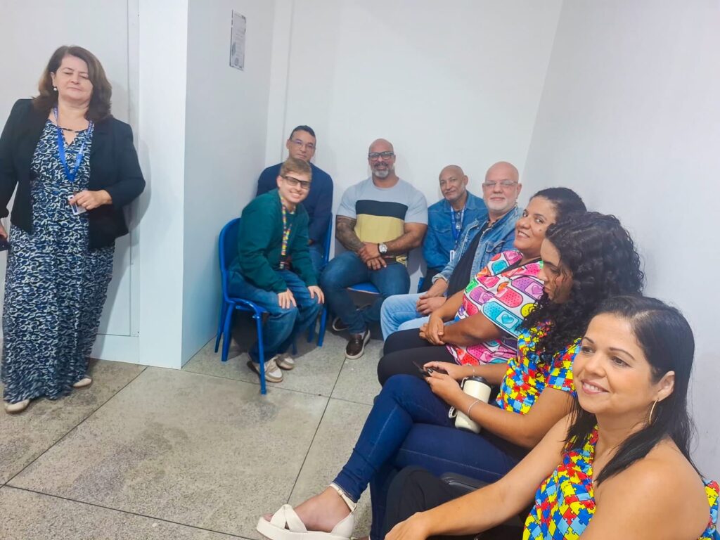 Centro de Reabilitação de Crianças Neuroatípicas promove bate-papo ‘Os Desafios das Famílias Atípicas no Dia a Dia’