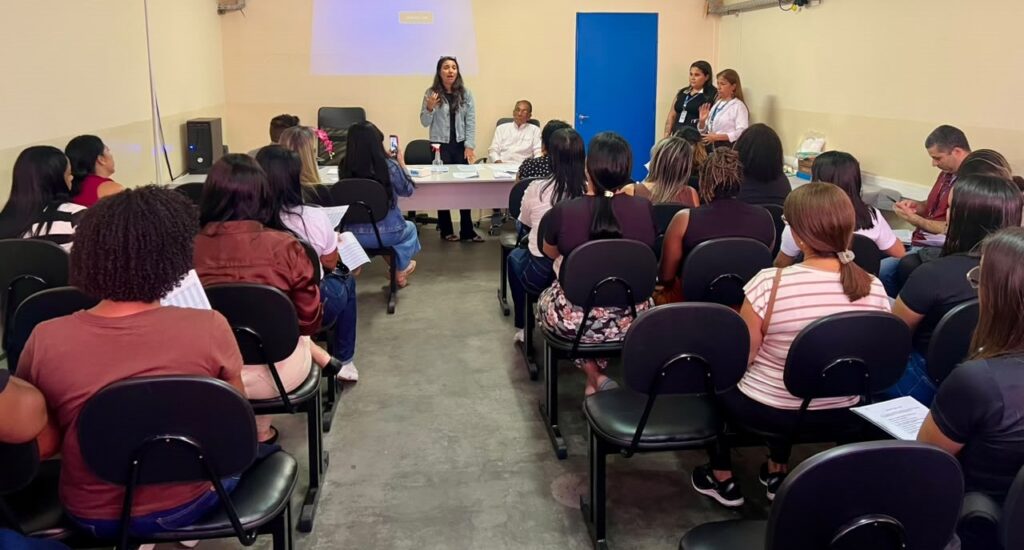 Secretaria de Saúde promove capacitação para auxiliares de Saúde Bucal