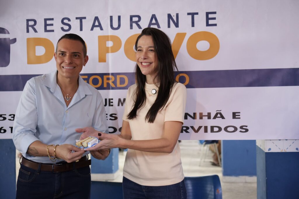 Restaurante do Povo de Belford Roxo celebra 4 anos com cardápio especial e bolo de aniversário com a presença da prefeita Mariana Canella