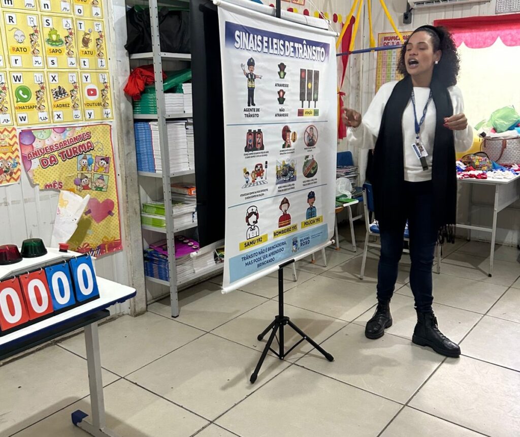 Projeto ‘Educação Para o Trânsito’ da Secretaria Municipal de Transporte chega na Escola Antônio Gomes de Carvalho (Mineirão) no Maringá