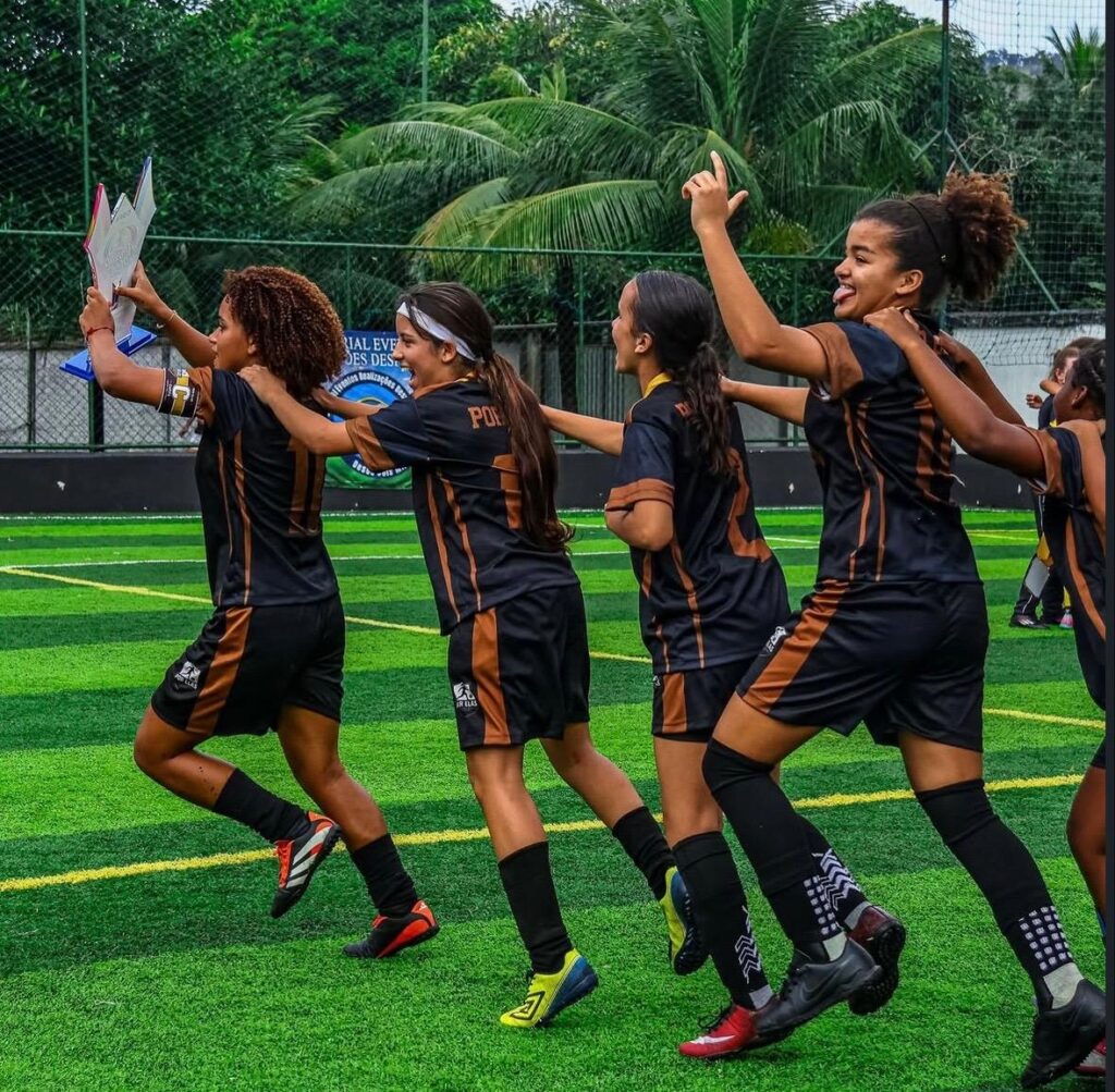 Projeto ‘Por Elas’ conquista primeiro título e reforça compromisso com o futebol feminino de base em Belford Roxo