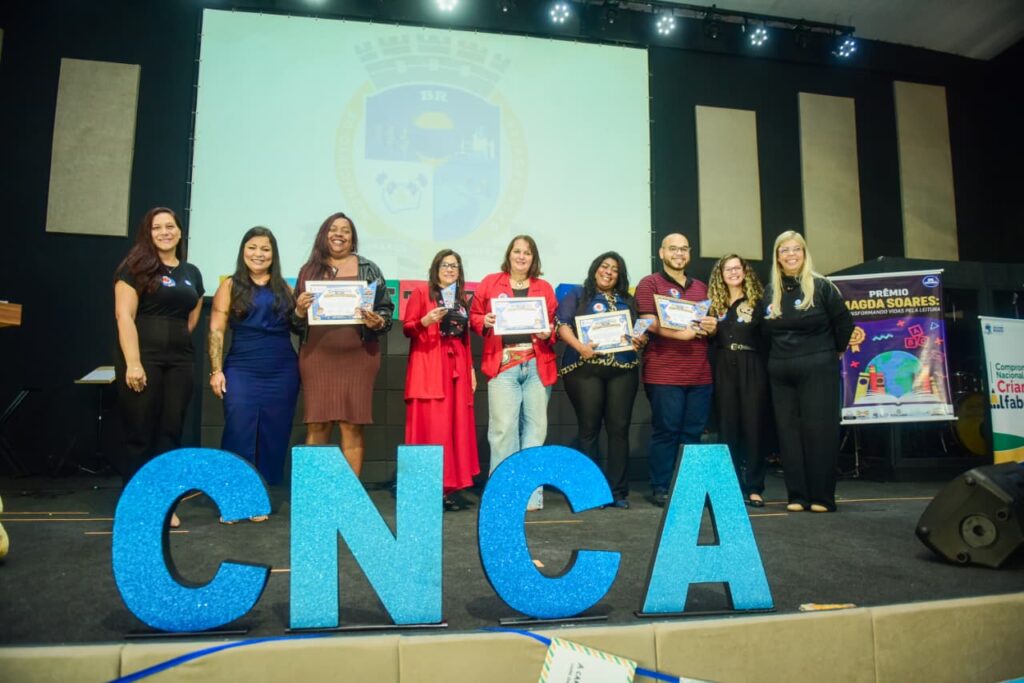 Secretaria de Educação promove Encontro de Professores Alfabetizadores com o tema “Tecendo Redes de Afeto e Saberes – Alfabetizar Para Emancipar”
