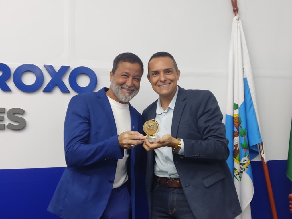 Secretário de assistência social de Belford Roxo é homenageado na câmara municipal