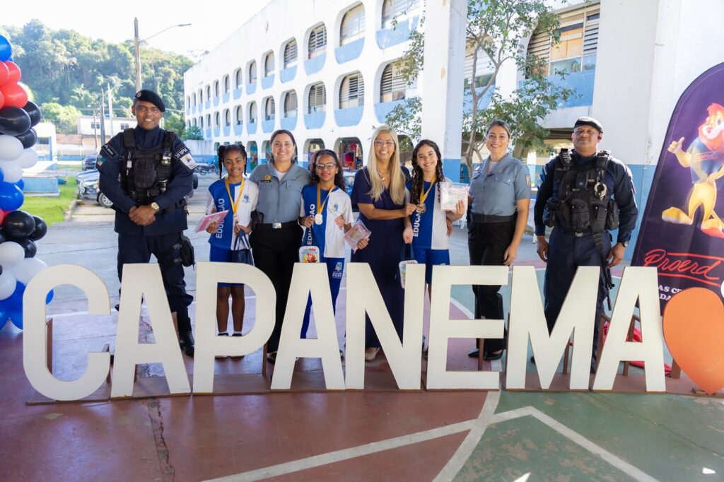 Cento e um alunos do Ciep Municipalizado Ministro Gustavo Capanema se formam em curso do Proerd