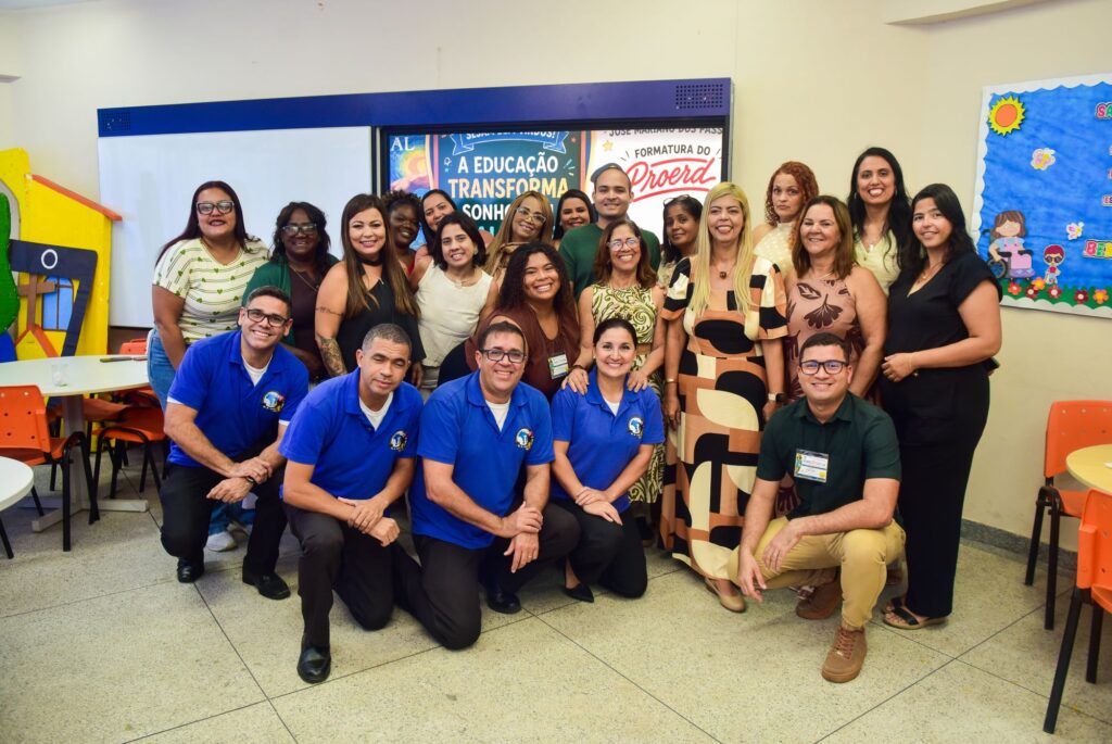 Escola José Mariano dos Passos inaugura Rampa Cultural e promove formatura do Proerd