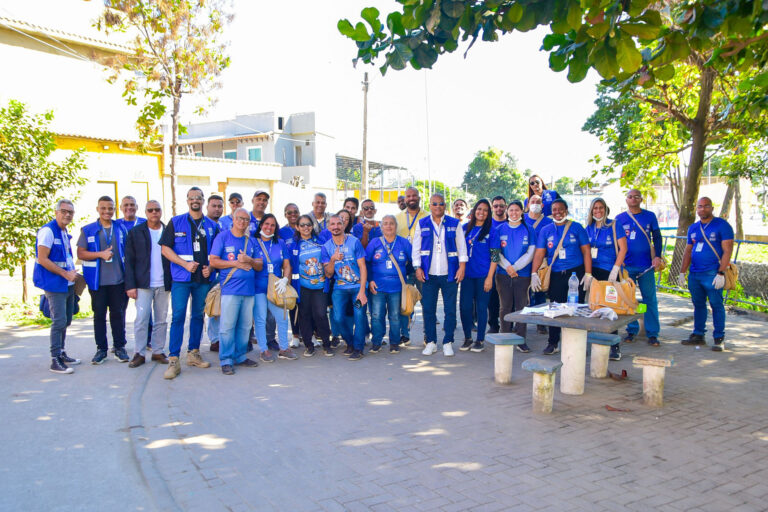 Belford Roxo realiza ação de combate a roedores e ao mosquito da dengue no Canal Maxambomba
