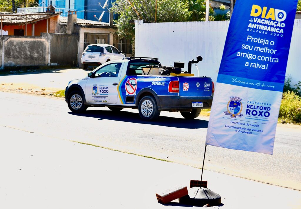Mutirão no Parque Esperança reúne 60 agentes e vacina 350 animais em Belford Roxo