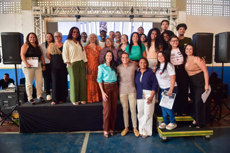 Secretaria de Assistência Social e Cidadania realiza formatura de 485 alunos dos Cursos de Qualificação Profissional dos CRAS