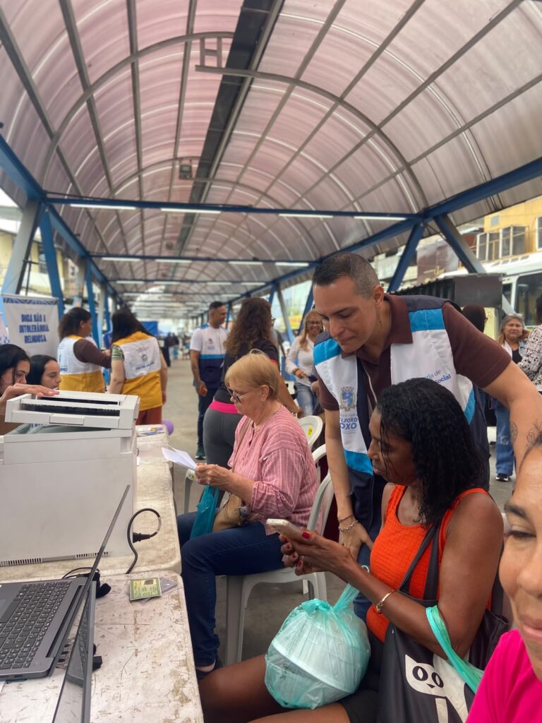 Belford Roxo leva Lei Maria da Penha ao Centro da Cidade com ação social