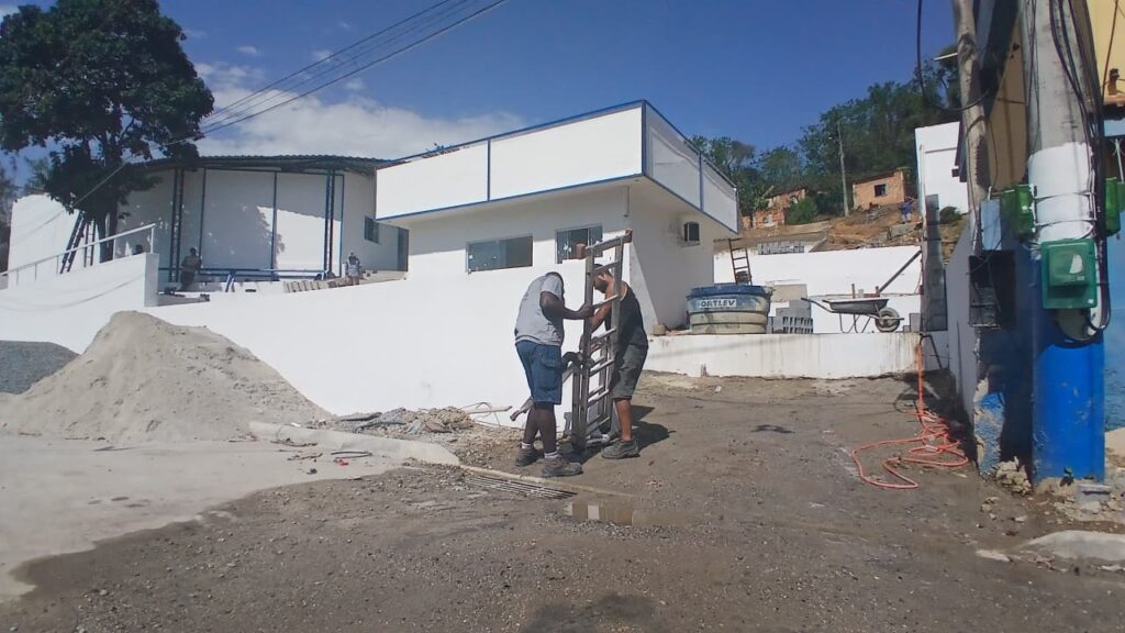 Obras da futura Creche Pequenos Heróis e da grande área de lazer de Vila Cláudia estão em ritmo acelerado