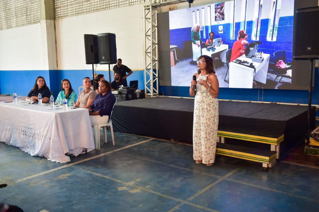 Secretaria de Assistência Social e Cidadania realiza formatura de 485 alunos dos Cursos de Qualificação Profissional dos CRAS