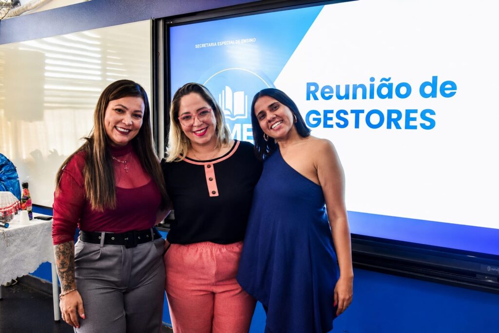 Secretaria de Educação realiza Reunião de Gestores de Creches e Escolas Municipais no Ciep Casemiro Meirelles
