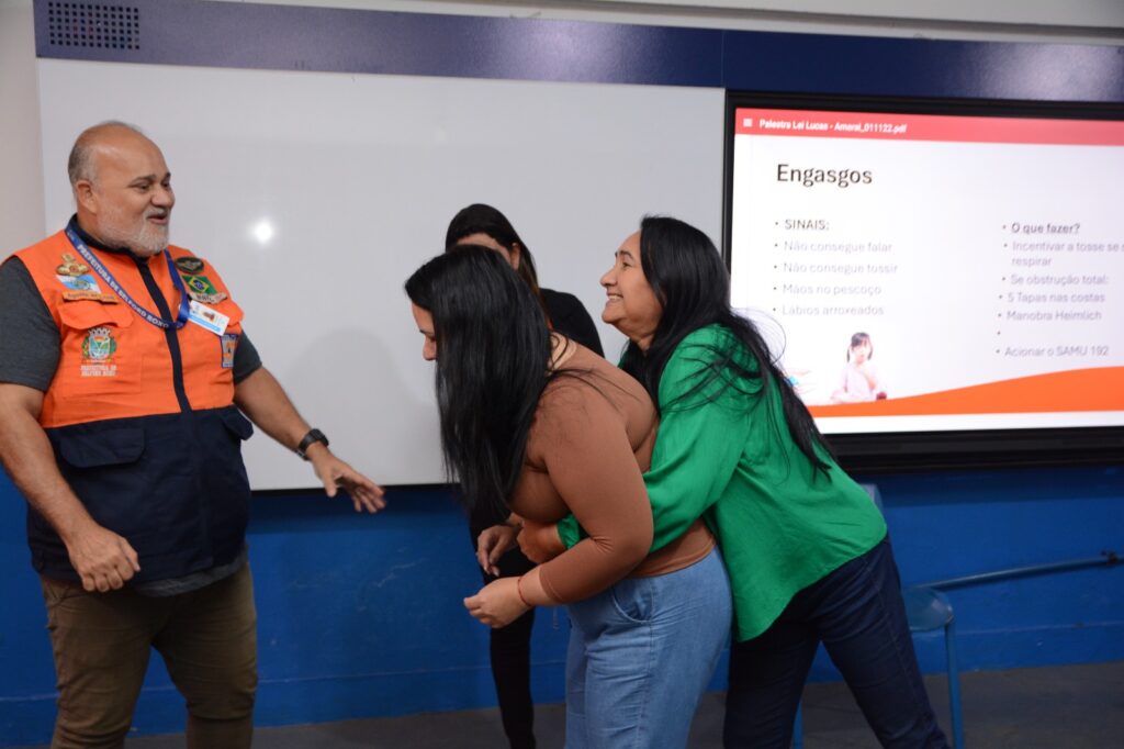 Secretaria de Educação promove ‘Formação de Primeiros Socorros’ para professores em parceria com a Defesa Civil
