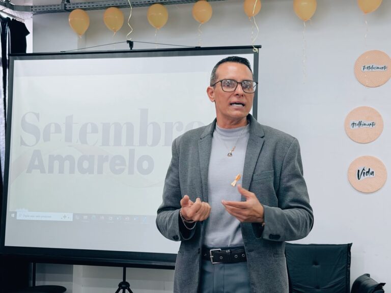 Funcionários da Secretaria de Assistência Social e Belford Roxo participam de palestra sobre prevenção ao suicídio
