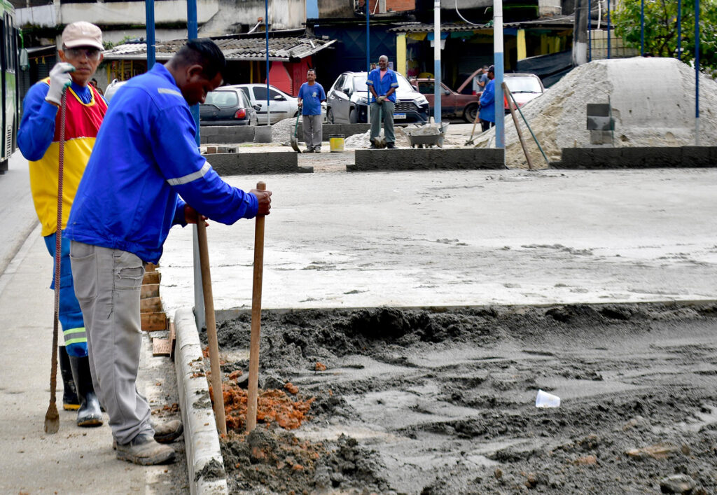 Prefeita acompanha obras de revitalização da Praça Mauá no Parque São José
