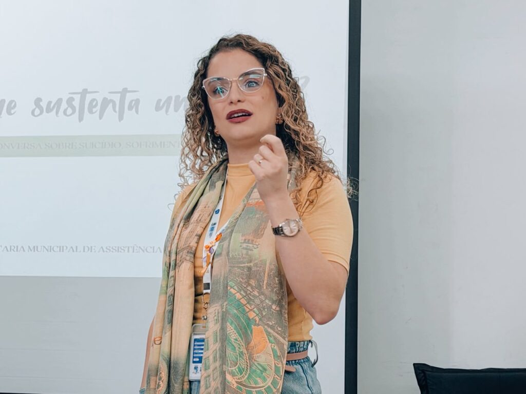 Funcionários da Secretaria de Assistência Social e Belford Roxo participam de palestra sobre prevenção ao suicídio
