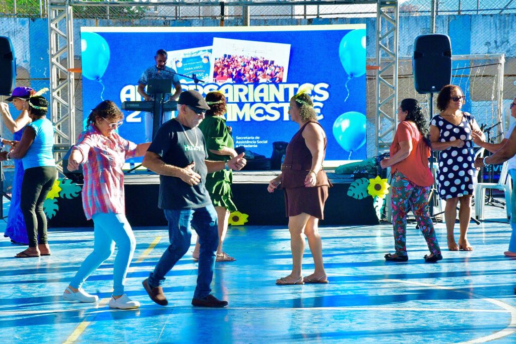 Animação e Glamour marcam 12ª edição do Baile da Melhor Idade em Belford Roxo