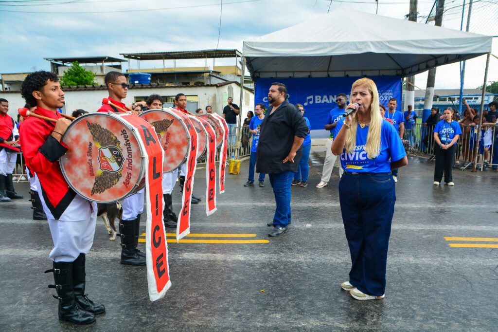Belford Roxo encerra Desfiles Cívicos de 2026 com 1.752 alunos e 15 escolas no Sargento Roncalli