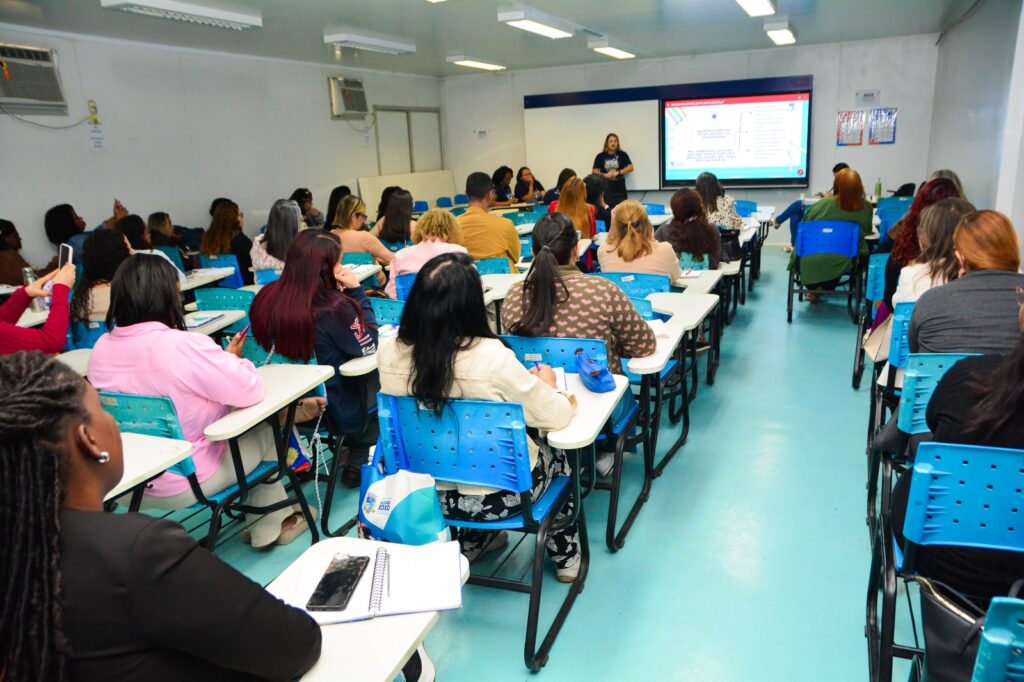 Secretaria de Educação promove encontro com supervisores escolares com o tema ‘IDEB e Aprendizagem’ no Polo Cederj
