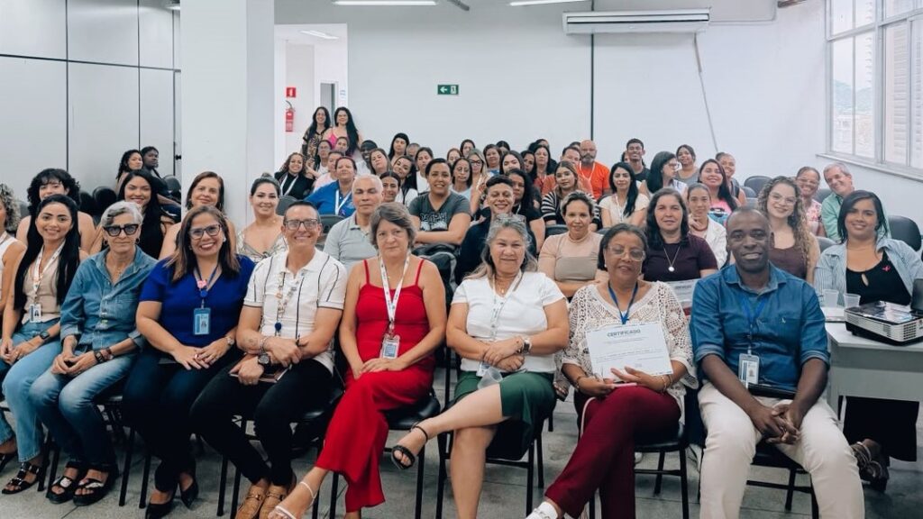 Belford Roxo lança cartilha para orientar e fortalecer  o trabalho dos educadores sociais nos CREAS