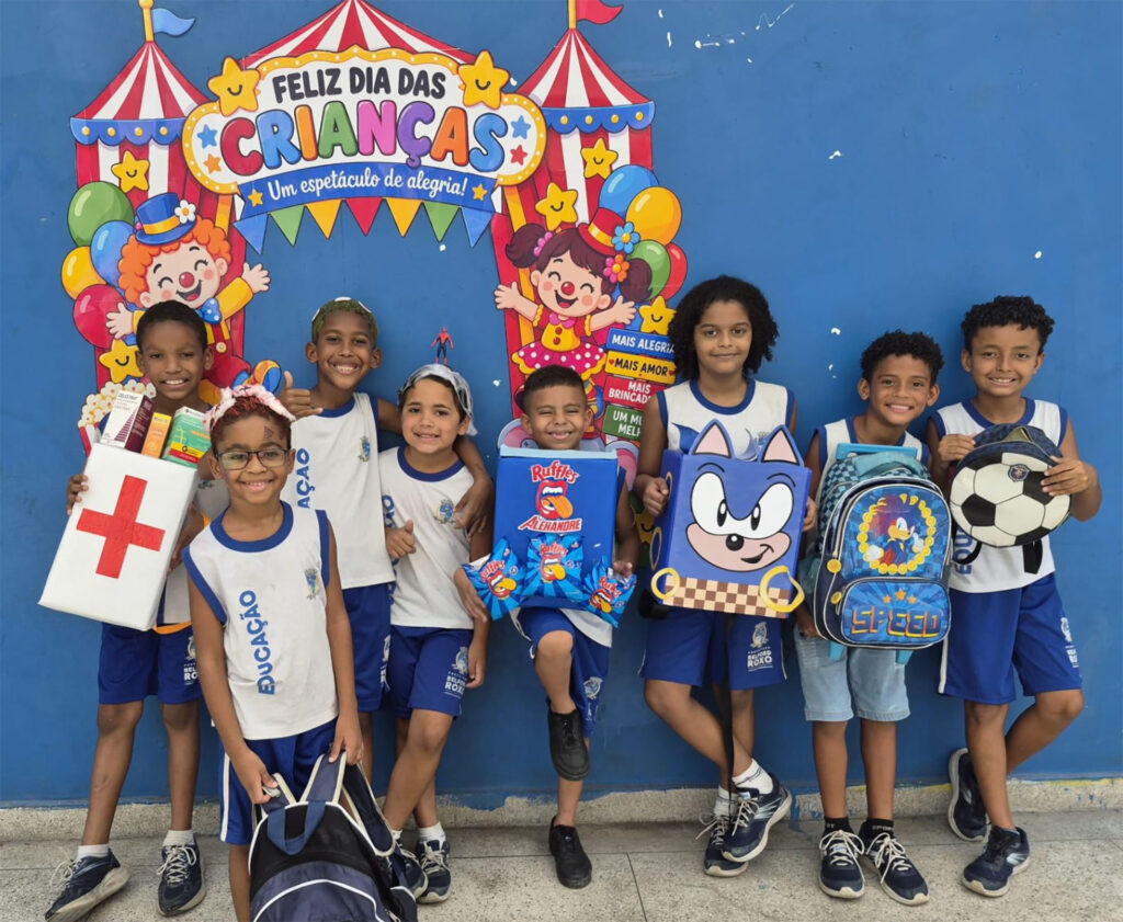 Escola municipal Alejandro Fernandez Nuñez comemora a ‘Semana da Criança’