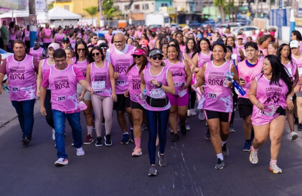 Grande Caminhada e Ação Social do Outubro Rosa agita manhã de sábado em Belford Roxo