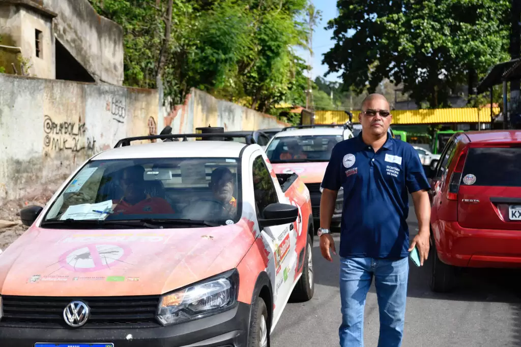 Coordenadoria de Zoonoses realiza ação de combate à dengue no Parque São José