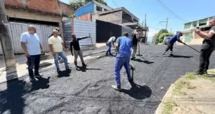 Prefeitura asfalta ruas no Vasco e faz limpeza nos bairros Heliópolis, Xavantes e Piam