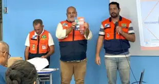 Defesa Civil de Belford Roxo realiza palestra educativa para os alunos do Ciep Wilson Grey
