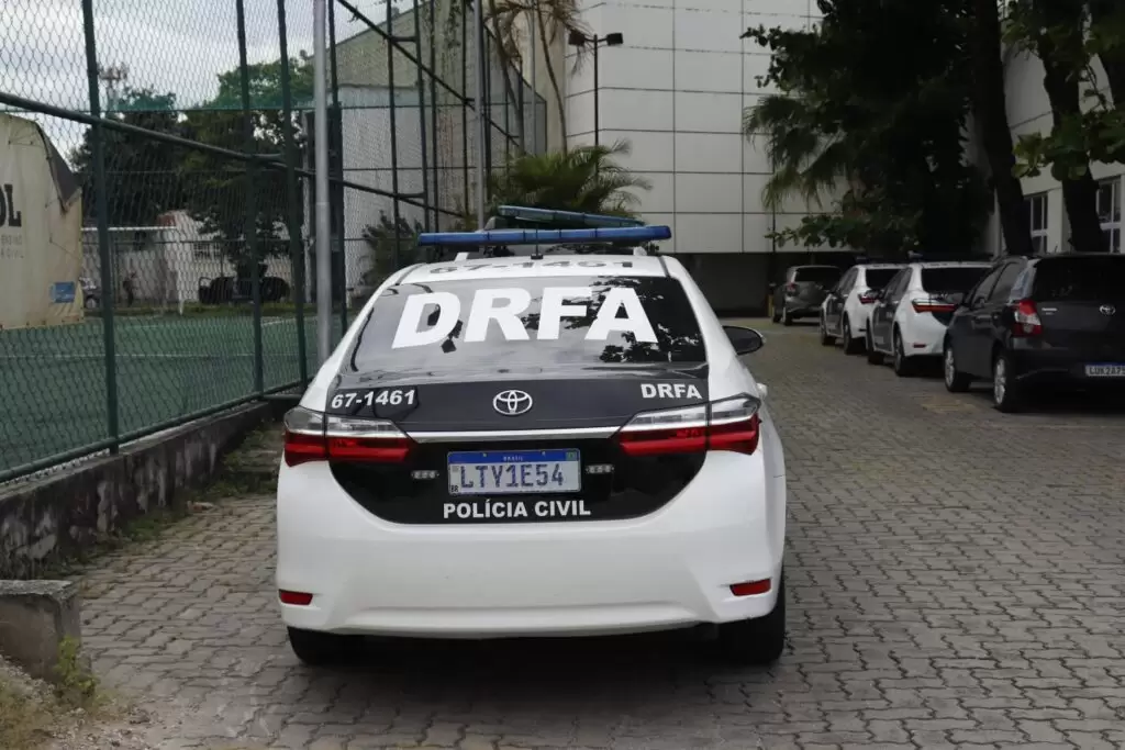 Governador Cláudio Castro e prefeito Márcio Canella anunciam que Belford Roxo ganhará três delegacias especializadas